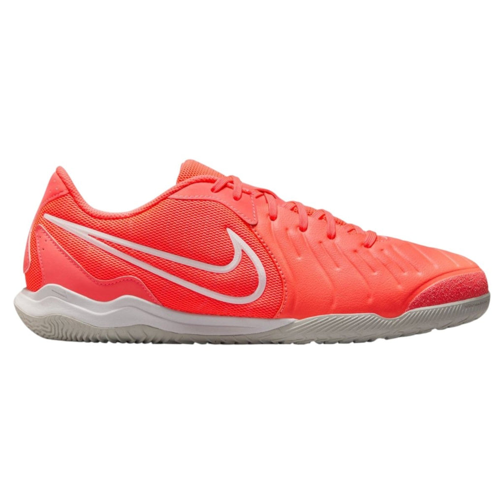 NIKE Tenis Legend 10 Academy IC HOT LAVA/WHITE - FOR SPORT